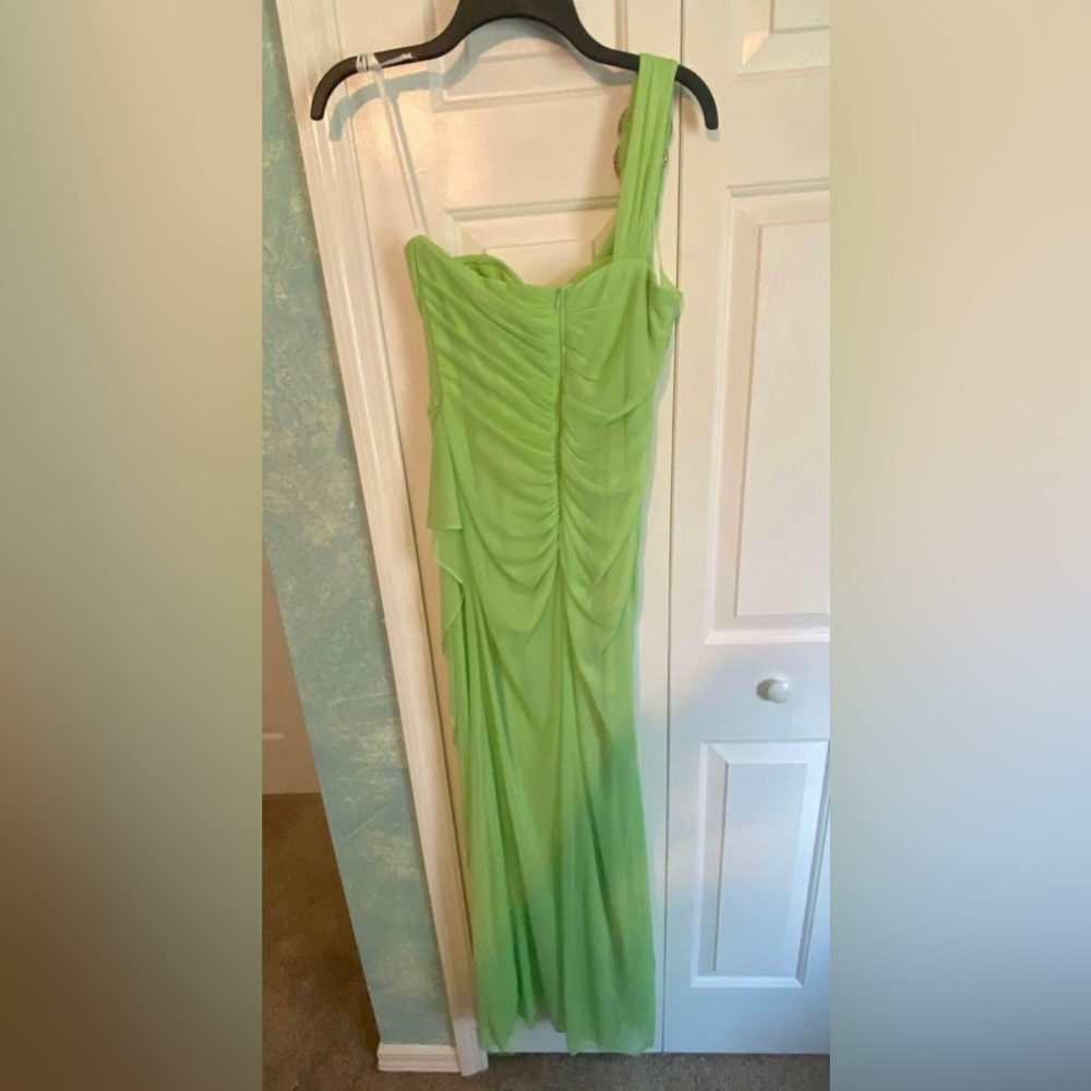 Prom Dress - Picture 5 of 7